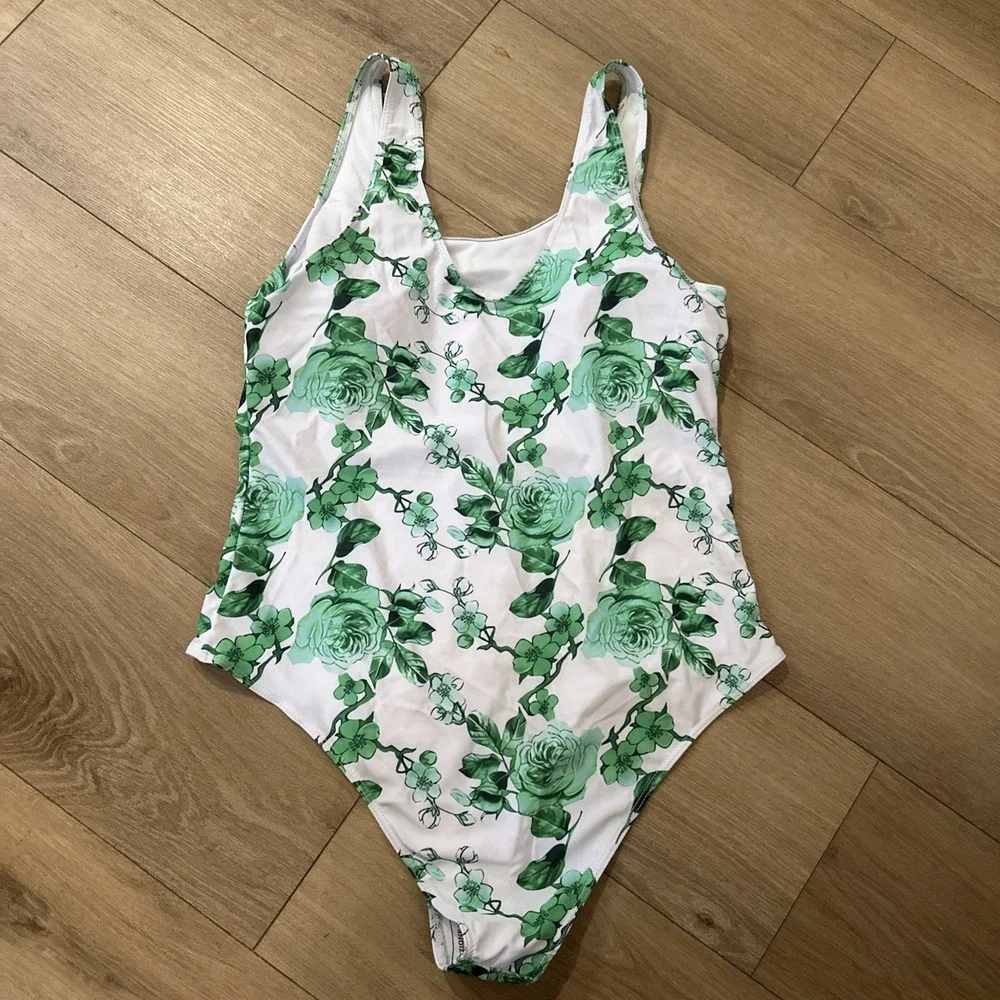 Floral Women's One Piece Swimsuit With Wrap Skirt‎ Green White XXL Tropical NWOT